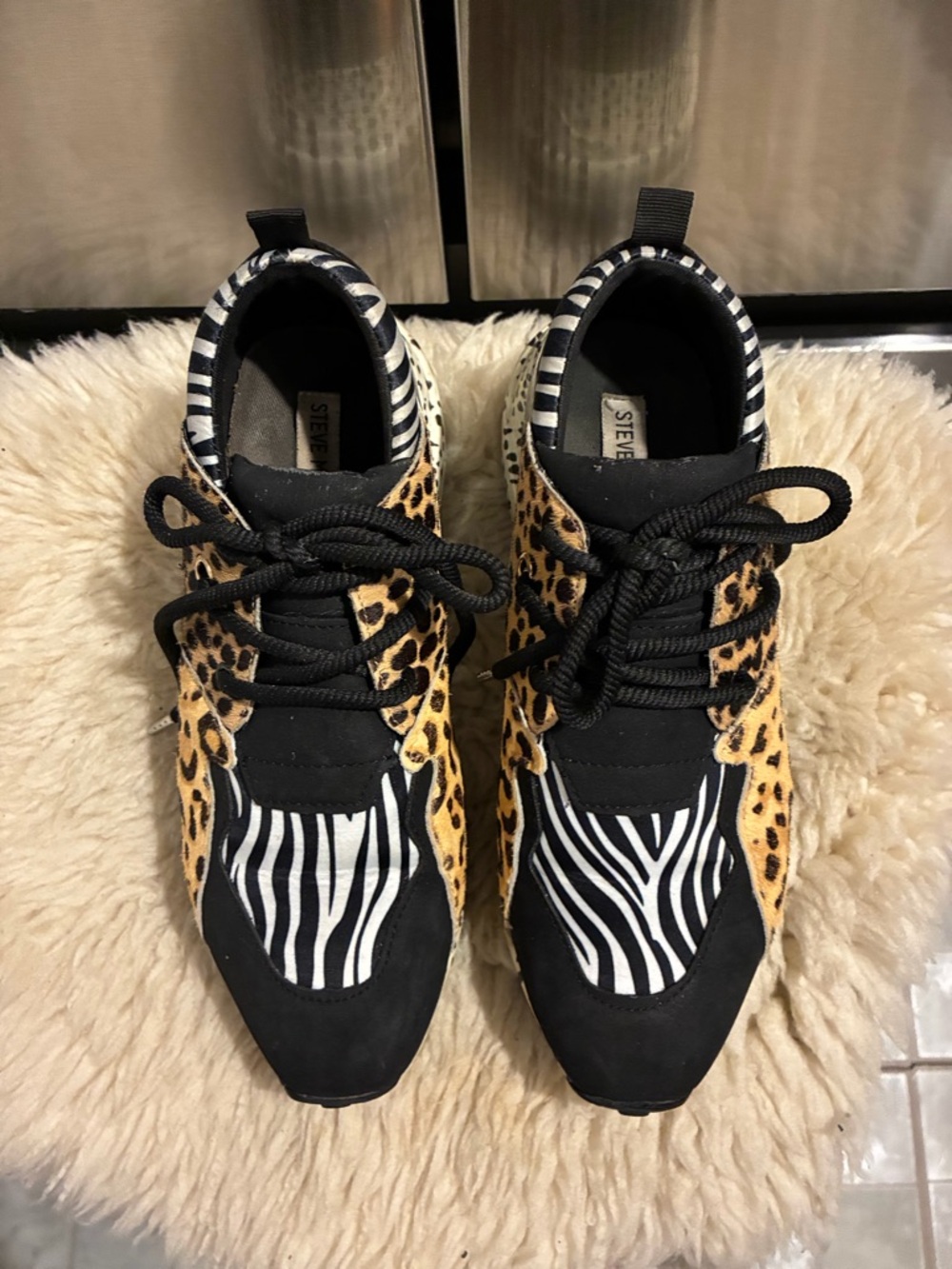 Steve Madden “CLIFF” Sneakers. Size 10